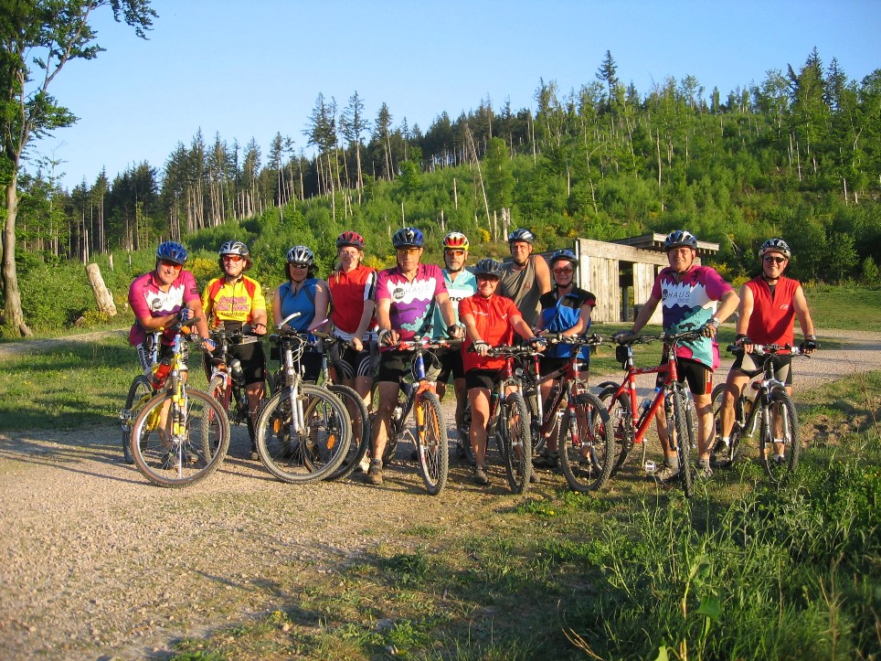 Mountainbiker an der Binsenwasenh�tte